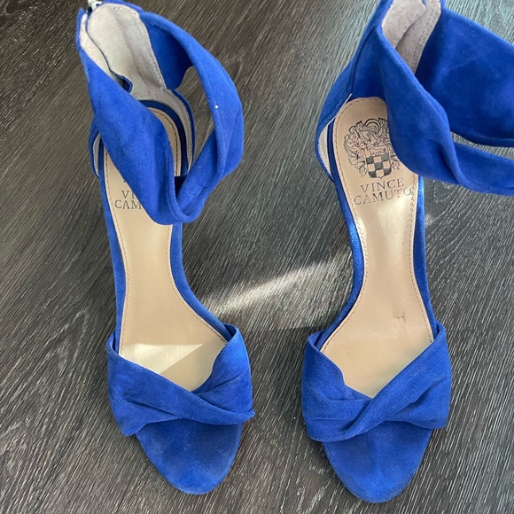 Vince Camuto Heels - Picture 2 of 4